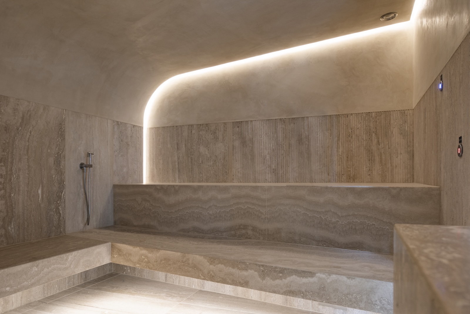 Banc du Spa de la résidence de la Tour Carré à Cologny